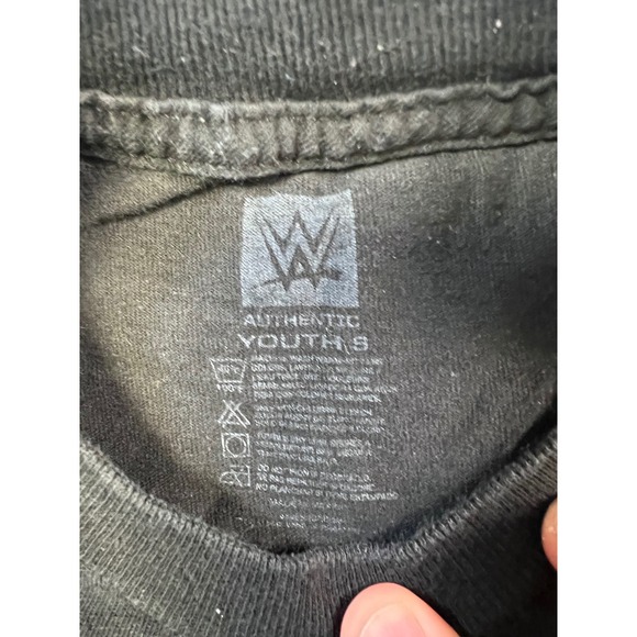 WWE‎ Authentic Wear The Shield Wrestling Fist Bump Black T-Shirt Youth S J5 - Picture 4 of 5